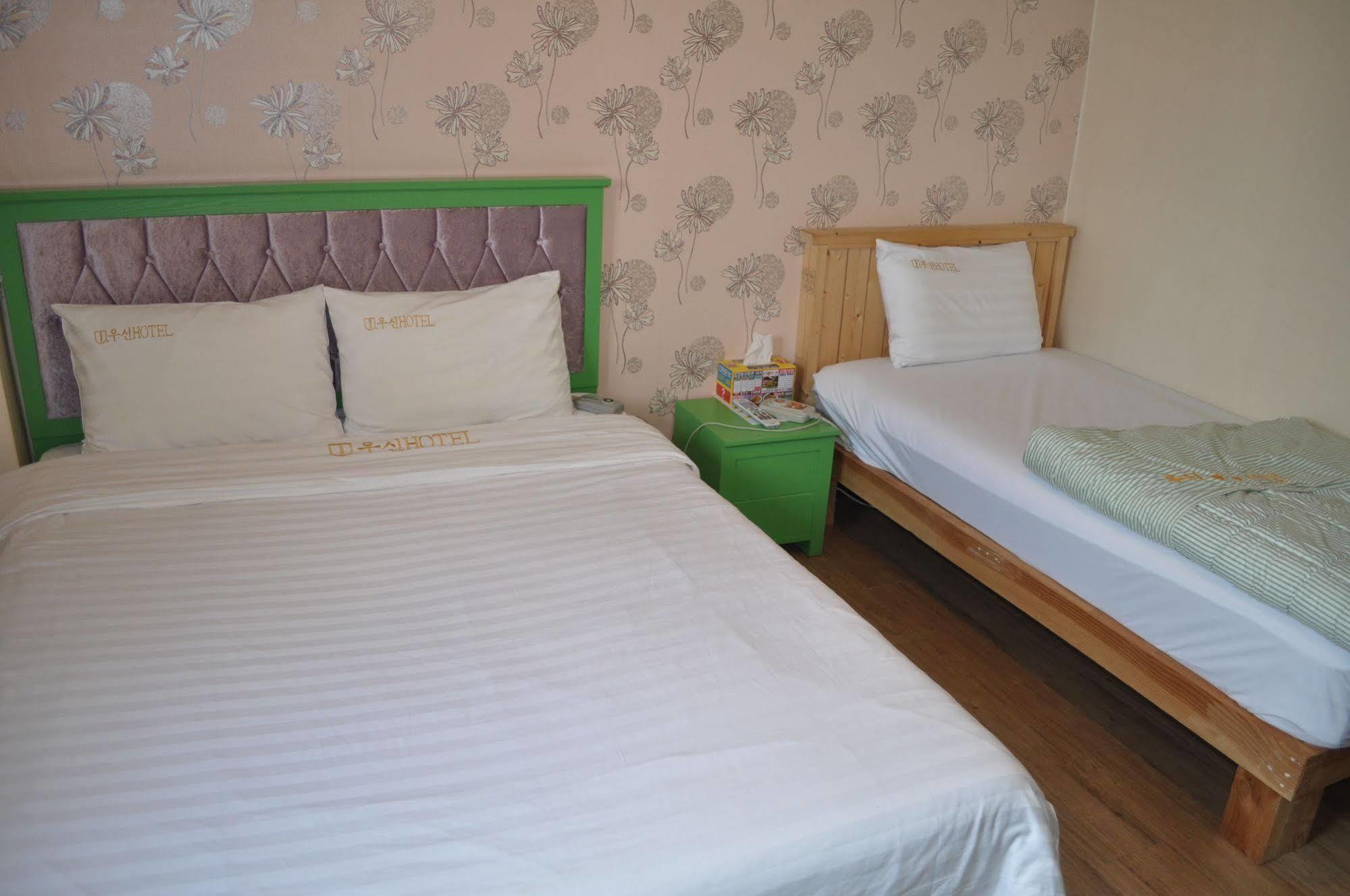 Goodstay Woosin Hotel Чонджу Экстерьер фото